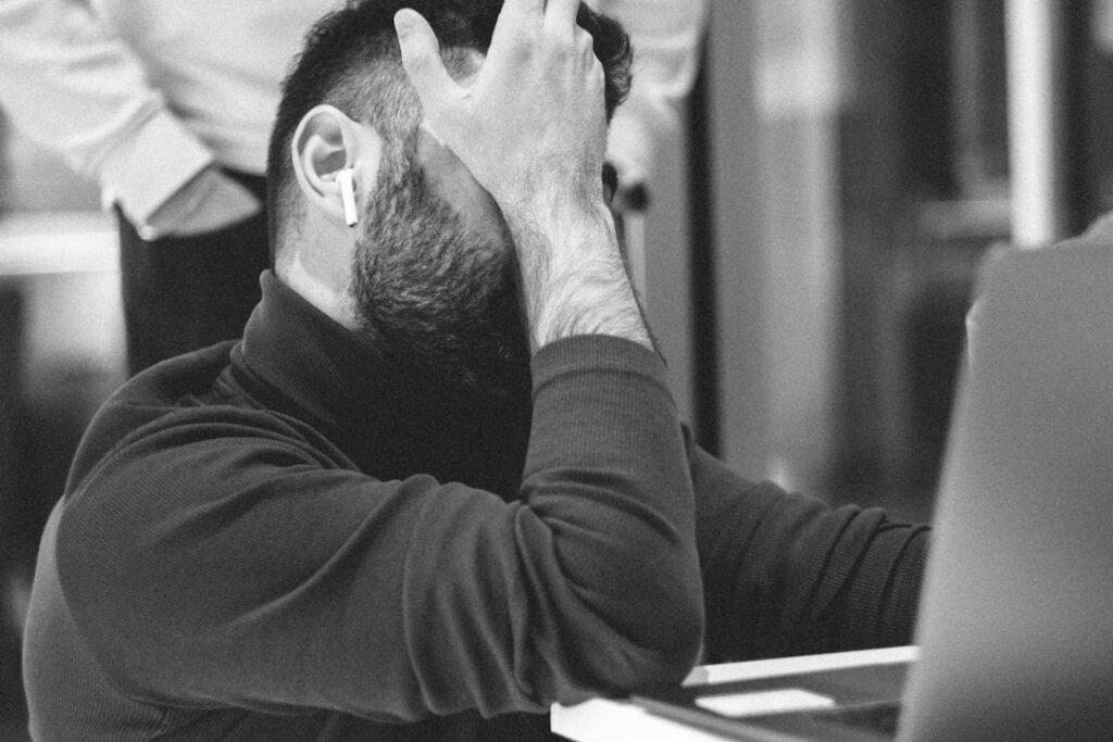 TRT Norge — Stress og testosteron: Hvordan kronisk stress og kortisol påvirker hormonnivåene hos menn
